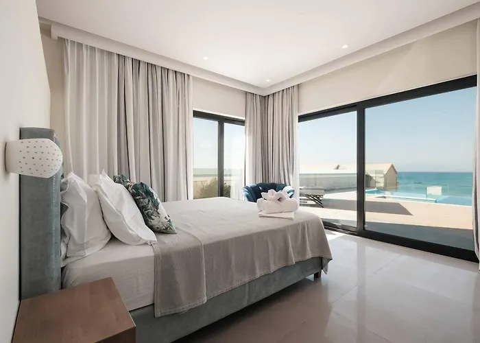 Halcyon * Agios Stefanos Avliotes (Corfu)