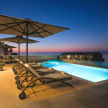 Halcyon Villa *
